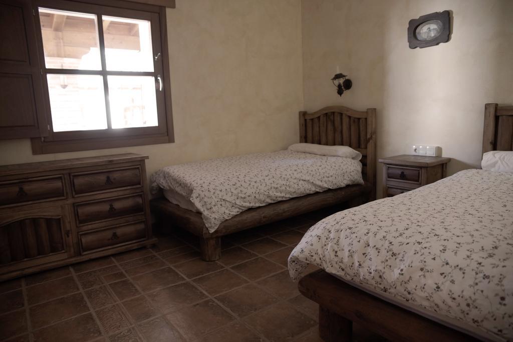 La Casona Del Tormes Villa Almenara de Tormes Екстериор снимка
